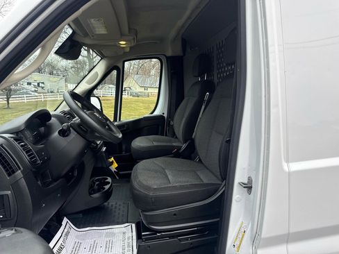 Used 2023 RAM ProMaster 2500 w/ Convenience Group image 14