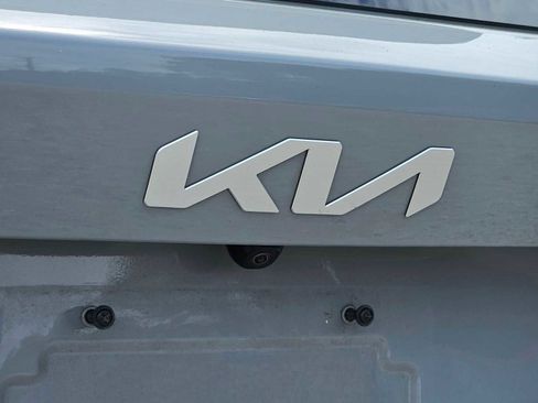 Used 2023 Kia Sorento S image 15
