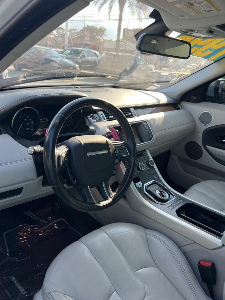 Used 2013 Land Rover Range Rover Evoque Prestige w/ Prestige Premium Pkg AWD/4WD image 10