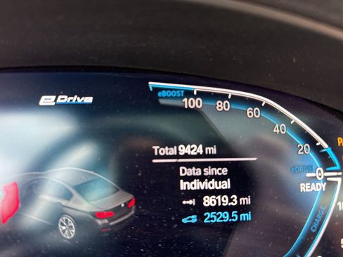 Used 2023 BMW 530e xDrive w/ Premium Package AWD/4WD image 15