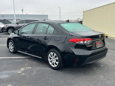 Used 2023 Toyota Corolla LE image 8