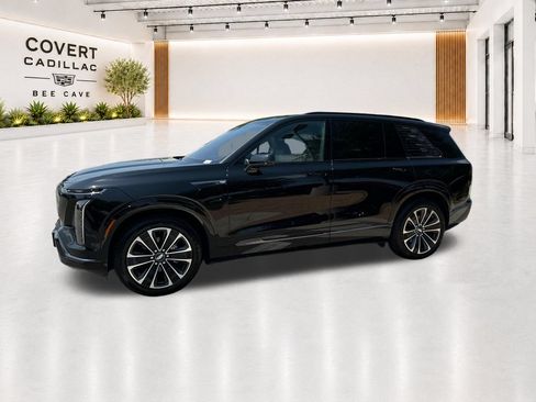 Used 2026 Cadillac Vistiq Sport w/ LPO, Floor Liner Package AWD/4WD image 5