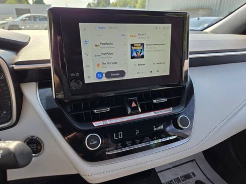 Used 2025 Toyota Corolla SE FWD image 25