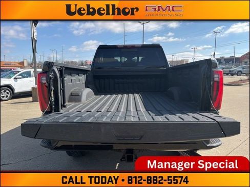Used 2024 GMC Sierra 2500 Denali w/ Denali Reserve Package image 10