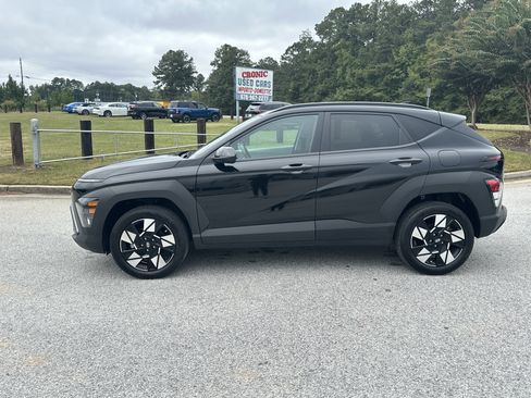 Used 2025 Hyundai Kona SEL image 8