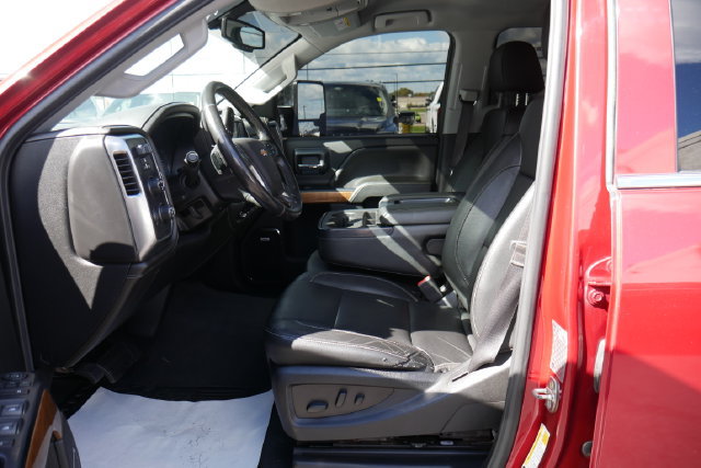 Used 2019 Chevrolet Silverado 3500 LTZ w/ Duramax Plus Package AWD/4WD image 2