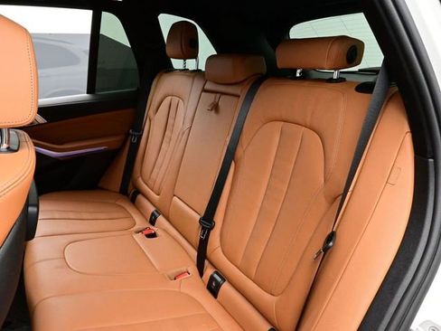 Used 2021 BMW X5 M50i w/ Premium Package image 13