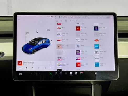 Used 2018 Tesla Model 3 Long Range image 13