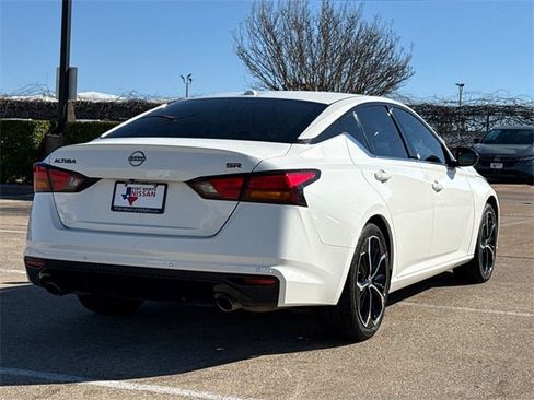 Used 2024 Nissan Altima 2.5 SR image 9