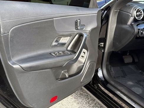 Used 2025 Mercedes-Benz CLA 250 image 16