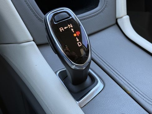 Used 2017 Cadillac XT5 Luxury w/ Driver Awareness Package image 31