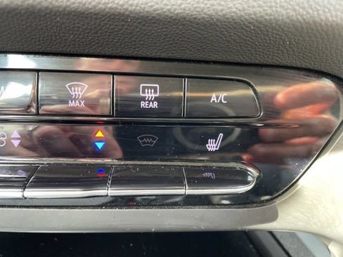Used 2023 Buick Envision Essence FWD image 37