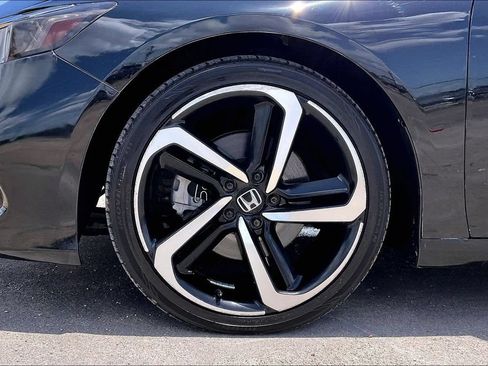 Used 2022 Honda Accord Sport image 32