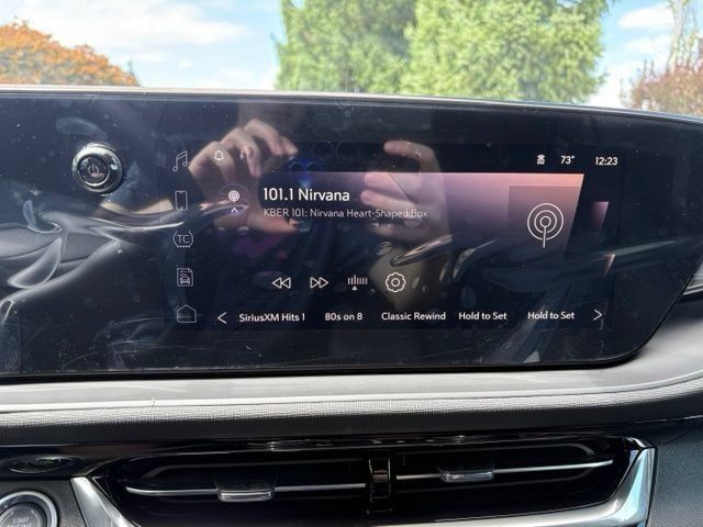 New 2026 Buick Envista Sport Touring w/ Convenience I Package FWD image 21