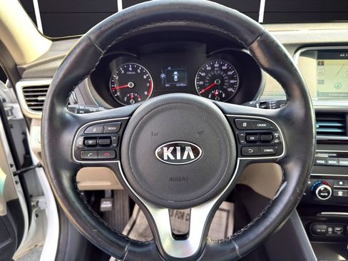 Used 2016 Kia Optima EX w/ Premium Package FWD image 18