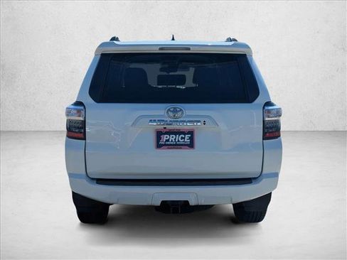 Used 2022 Toyota 4Runner SR5 Premium image 7