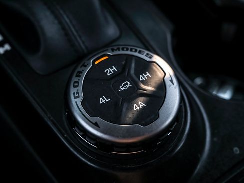 Used 2022 Ford Bronco Wildtrak image 26