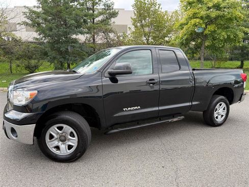 Used 2011 Toyota Tundra 4x4 Double Cab w/ Tow Pkg image 3