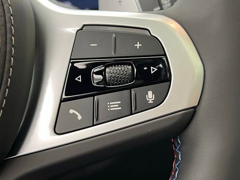 New 2026 BMW X5 M60i image 18