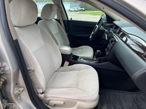 Used 2012 Chevrolet Impala LT image 11
