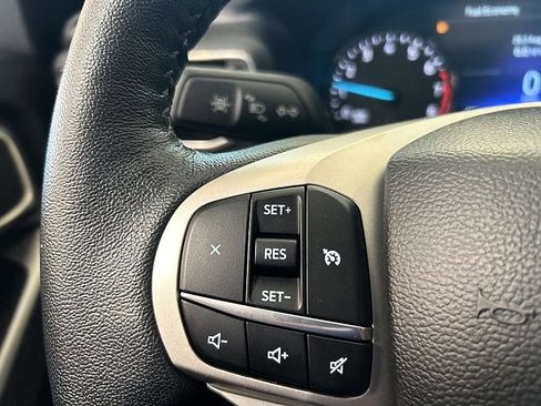 Used 2023 Ford Explorer XLT w/ Equipment Group 202A AWD/4WD image 15