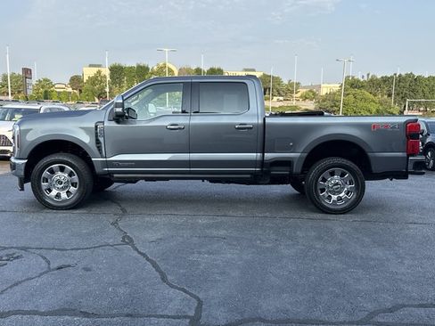 Used 2024 Ford F250 Lariat w/ Chrome Package AWD/4WD image 12
