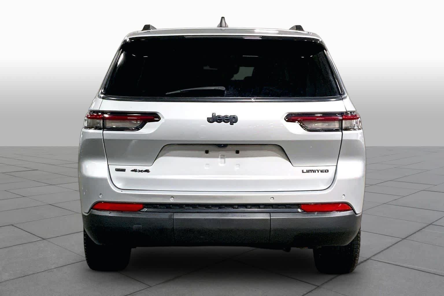 Used 2021 Jeep Grand Cherokee L Limited w/ Trailer Tow Group (B) AWD/4WD image 5