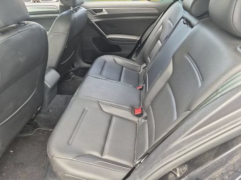 Used 2021 Volkswagen Golf 4-Door FWD image 21