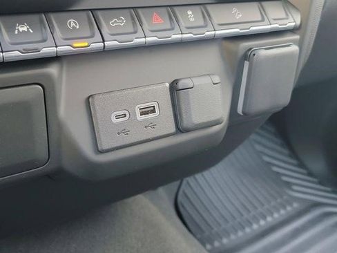 Certified 2024 Chevrolet Silverado 1500 Custom Trail Boss w/ Turbomax Blackout Package AWD/4WD image 25