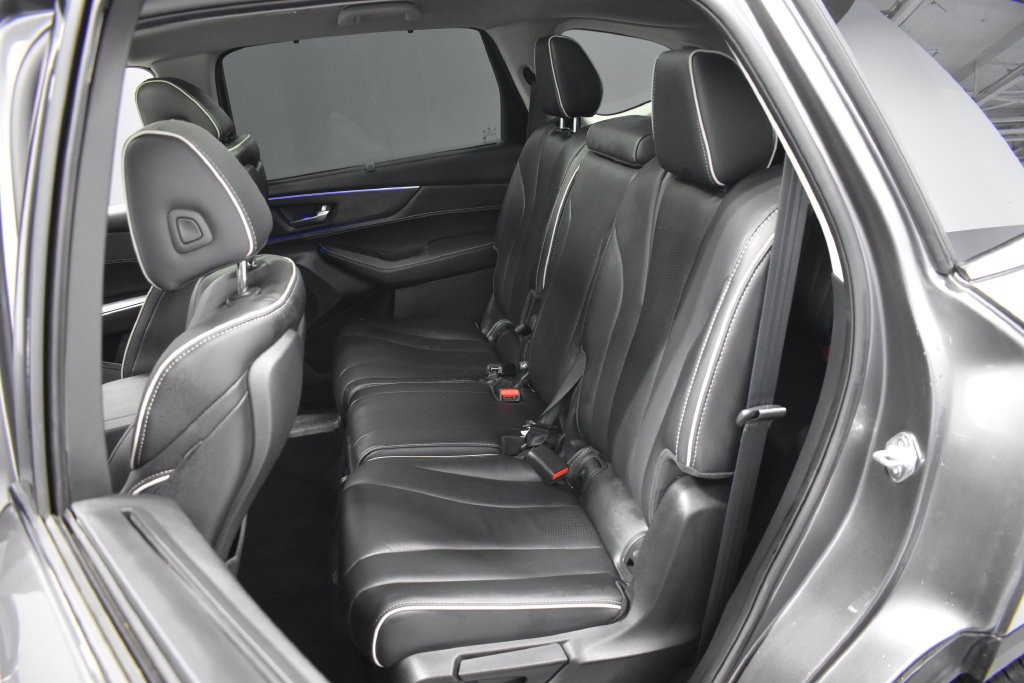 Used 2024 Acura MDX w/ Advance Package AWD/4WD image 30