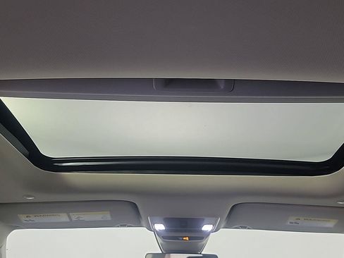 Certified 2024 Honda HR-V EX-L image 22