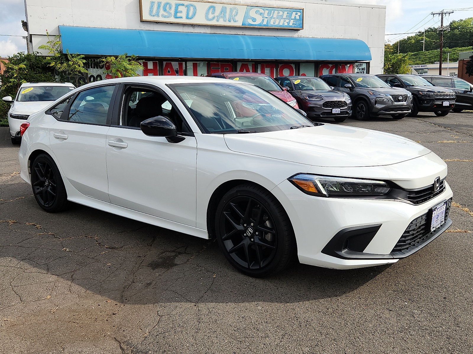 Used 2023 Honda Civic Sport image 3