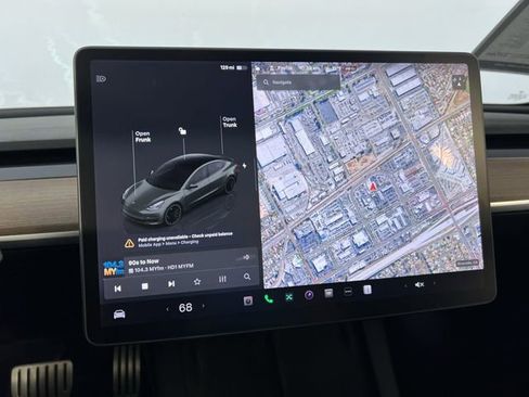 Used 2022 Tesla Model 3 Performance image 14