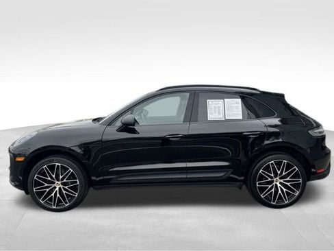 Used 2023 Porsche Macan AWD/4WD image 4