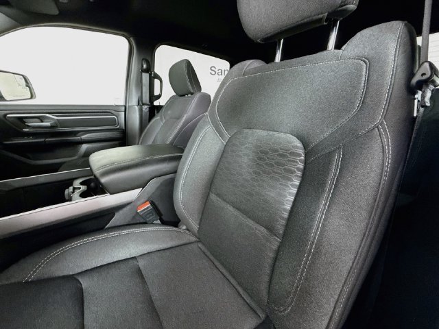 Used 2025 RAM 1500 Big Horn AWD/4WD image 18