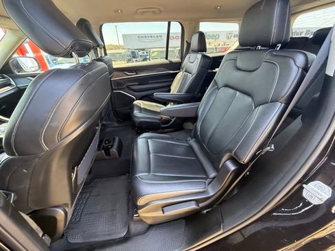 Certified 2022 Jeep Grand Cherokee L Limited AWD/4WD image 10