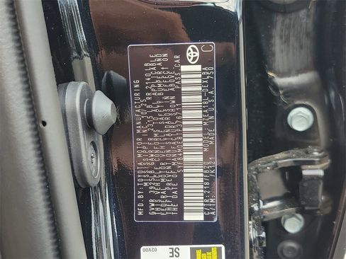 Used 2026 Toyota Corolla LE image 31