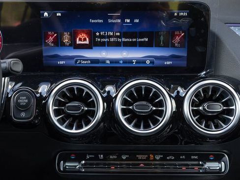 New 2026 Mercedes-Benz GLA 250 4MATIC image 25