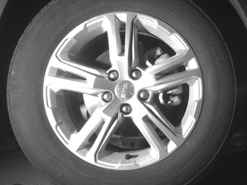 Used 2024 GMC Terrain SLE image 13