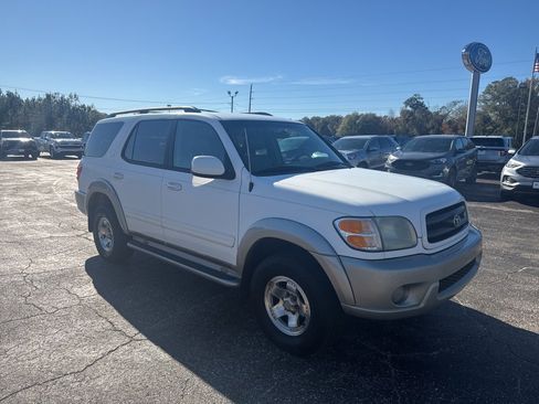 Used 2004 Toyota Sequoia SR5 image 13