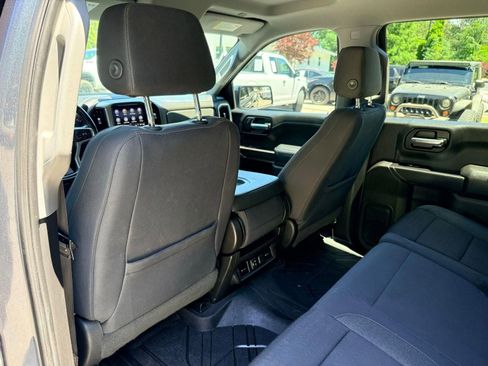 Used 2019 Chevrolet Silverado 1500 LT w/ Texas Edition AWD/4WD image 28