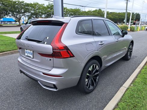 New 2026 Volvo XC60 B5 Plus w/ Protection Package Premier image 3