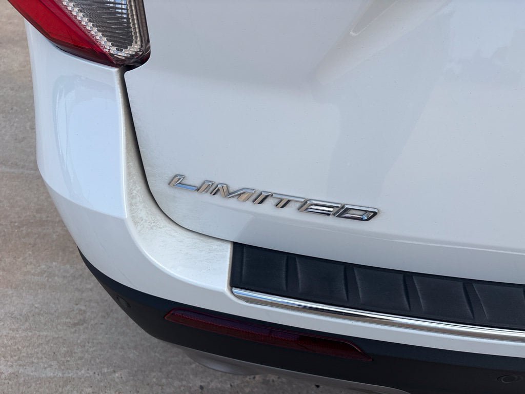 Used 2024 Ford Explorer Limited w/ Equipment Group 301A AWD/4WD image 6