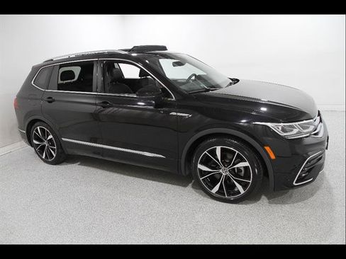 Used 2022 Volkswagen Tiguan SEL R-Line AWD/4WD image 1