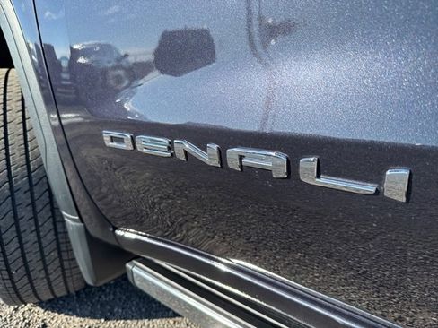 Used 2025 GMC Sierra 1500 Denali w/ Denali Reserve Package image 4