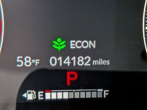 Certified 2024 Honda HR-V LX image 11