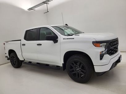 New 2025 Chevrolet Silverado 1500 Custom w/ Turbomax Blackout Package
