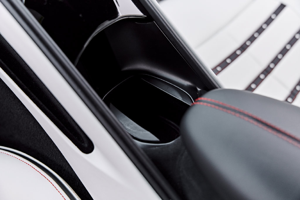 Used 2022 Ferrari Roma RWD image 69