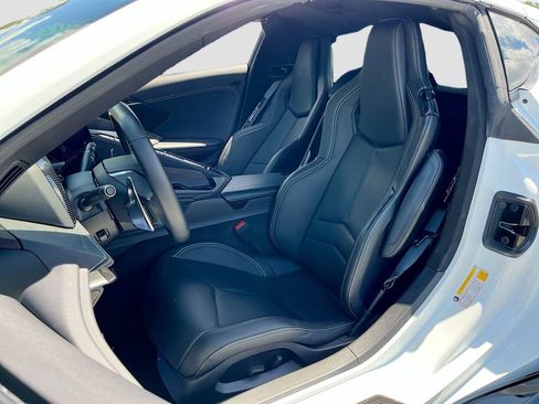 Used 2023 Chevrolet Corvette Stingray Coupe w/ Z51 Performance Package image 19