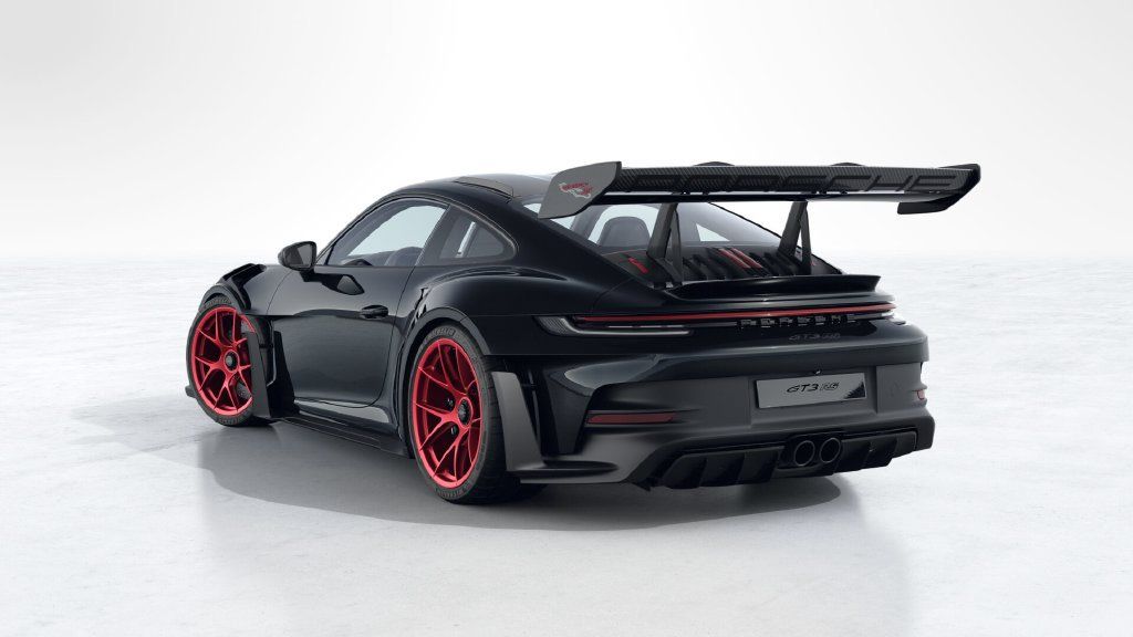 Certified 2025 Porsche 911 GT3 RS RWD image 9